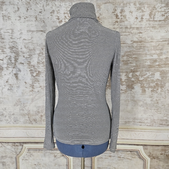 Louie et Lucie Black Striped Top Medium M Turtleneck Long Sleeve Classic - Picture 5 of 9